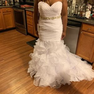 Trumpet/Mermaid Sweetheart Neckline size 14